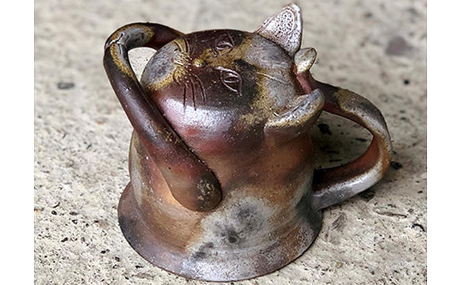 明光窯 ネコ の コーヒー カップ (1) 1個（ 備前焼 ）  陶器 猫 ねこ 食器 マグカップ 置物 インテリア 雑貨 日用品