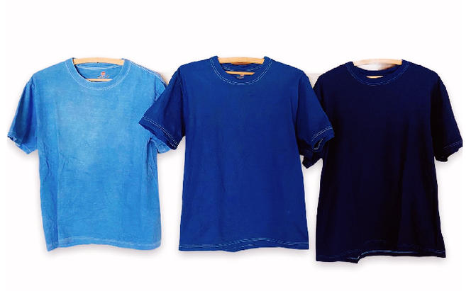 藍染めTシャツ（薄藍）