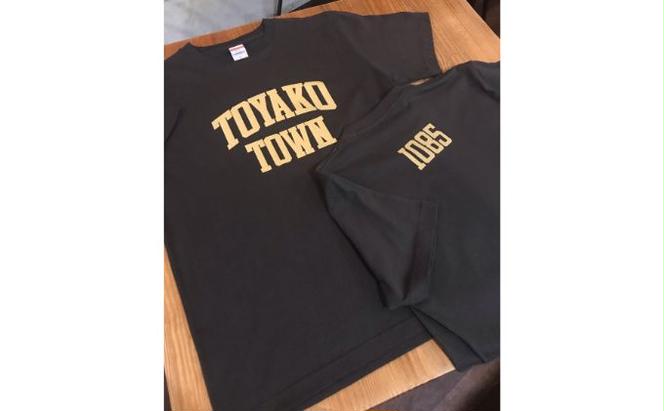 Toyako Town Tシャツ　スミクロ×ベージュ